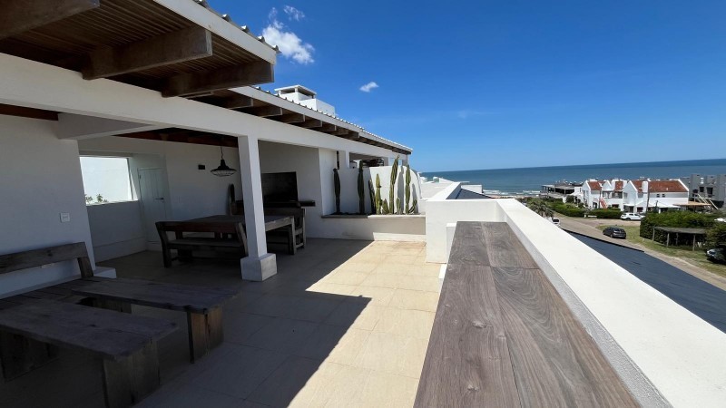 Departamento en alquiler con vista al mar a una cuadra de Montoya Beach, La Barra.